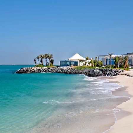 ヌライ アイランド リゾート アブダビ エクステリア 写真 Beach at Jumeirah Beach Club