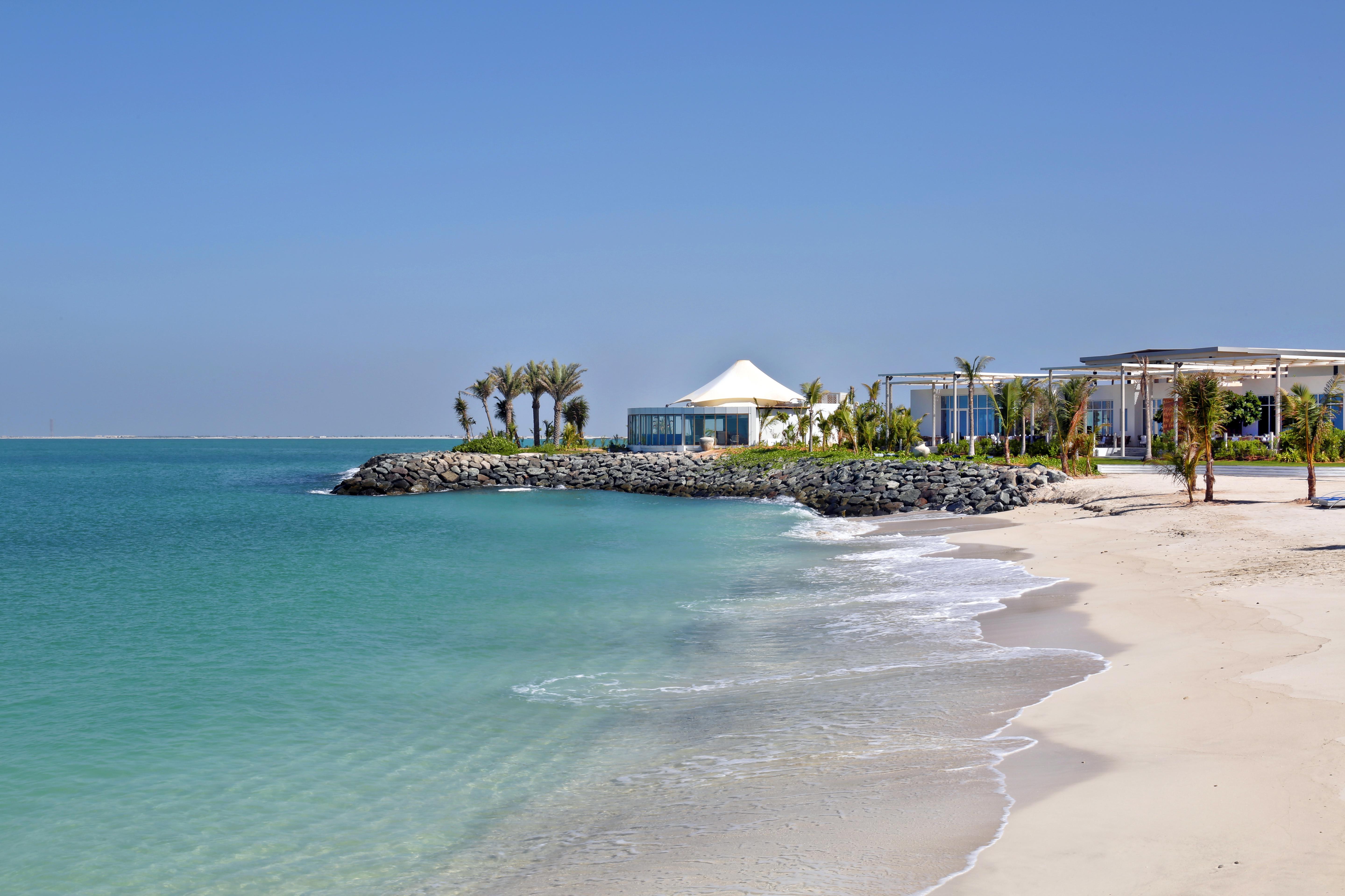 ヌライ アイランド リゾート アブダビ エクステリア 写真 Beach at Jumeirah Beach Club