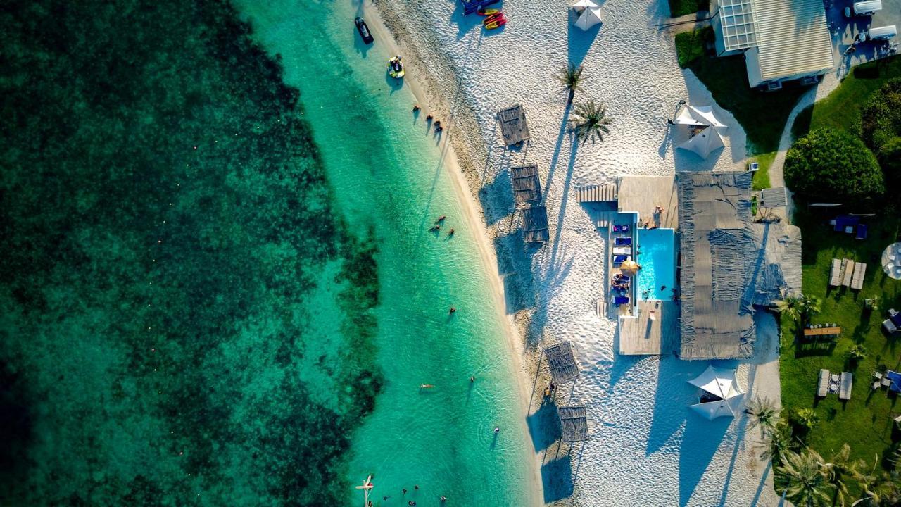 ヌライ アイランド リゾート アブダビ エクステリア 写真 Aerial view of the beach